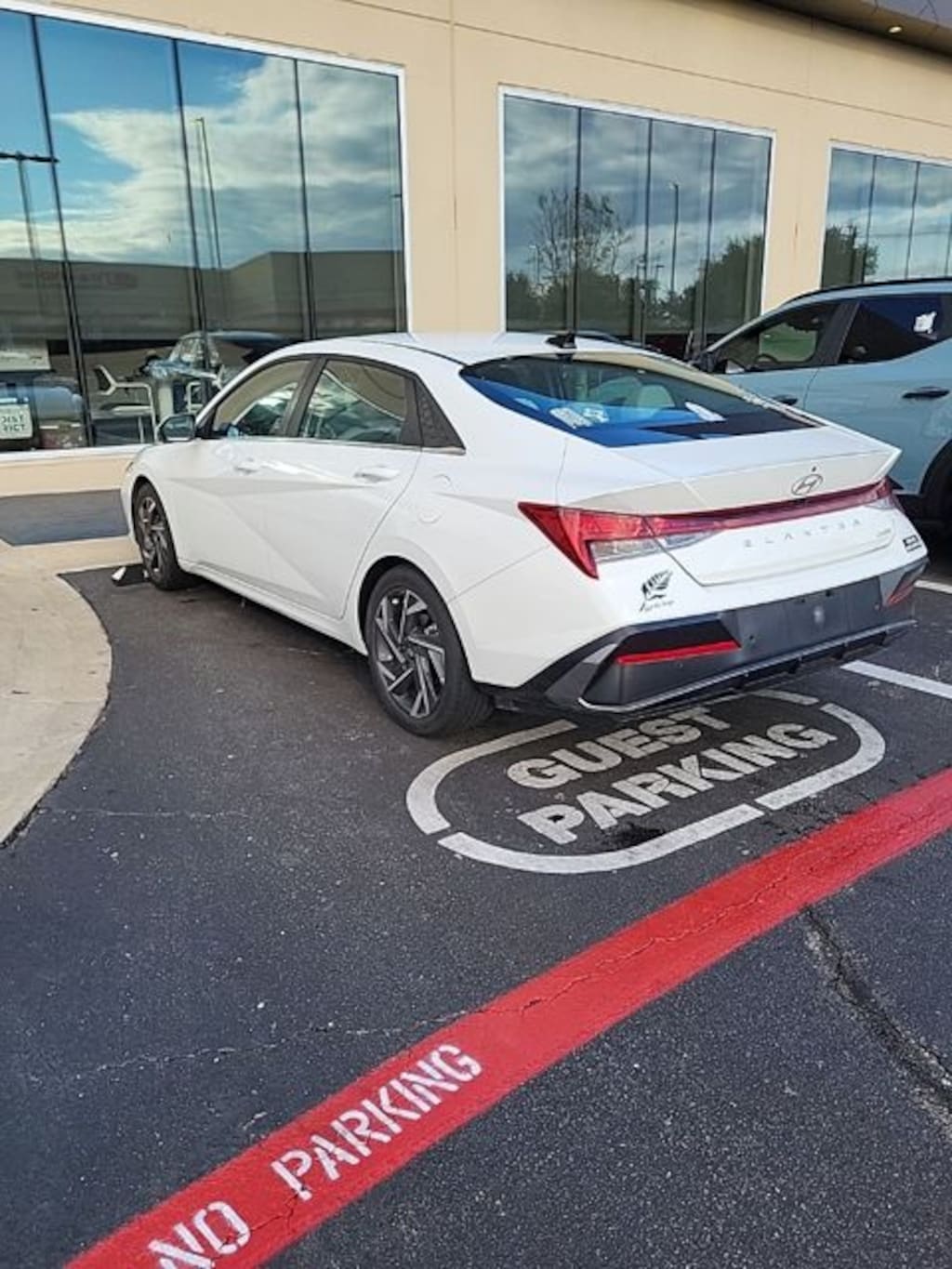 Certified 2024 Hyundai Elantra Limited Sedan