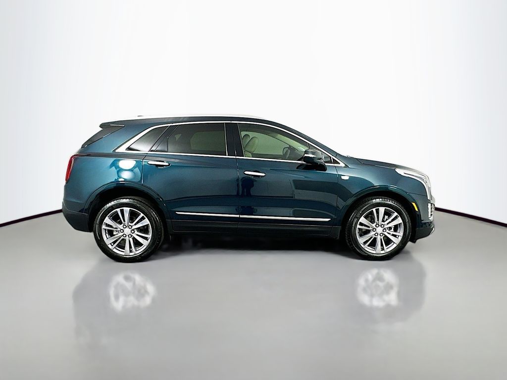 2025 Cadillac XT5 Premium Luxury photo 4