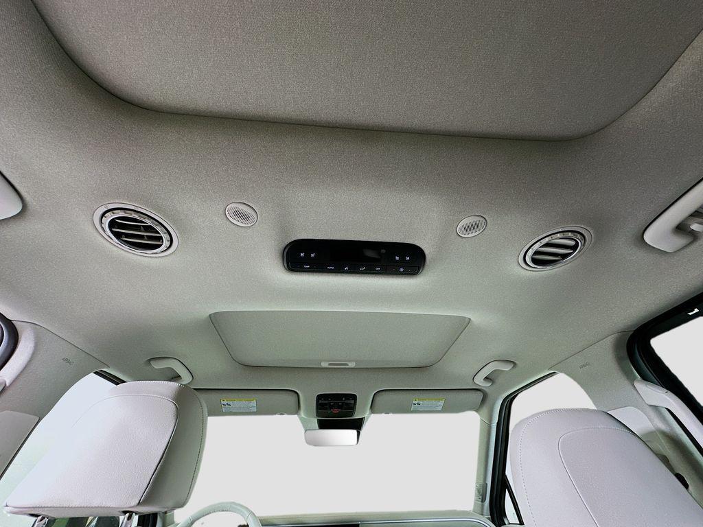 2026 Hyundai Palisade Limited - Photo 18