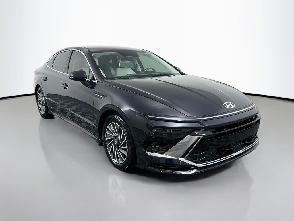 Certified 2025 Hyundai Sonata Hybrid SEL Sedan