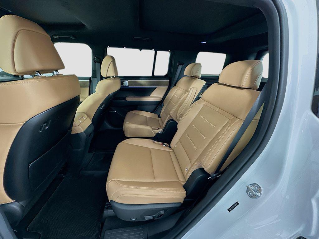 2026 Hyundai Santa Fe Calligraphy - Photo 17