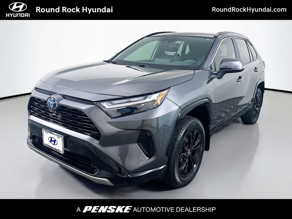 2022 Toyota RAV4 SE