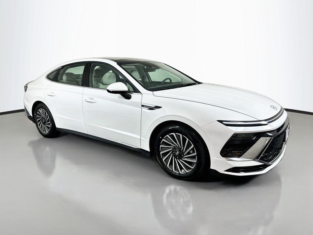 New 2026 Hyundai Sonata Hybrid SEL Sedan