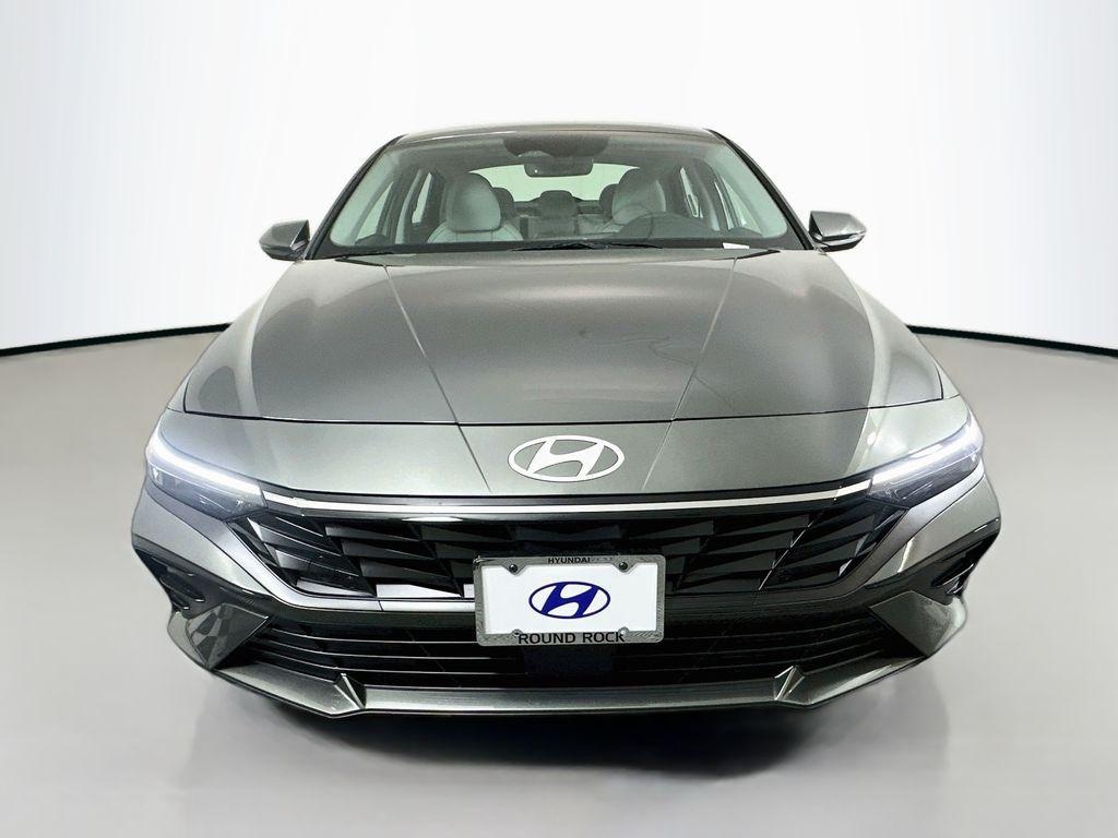 New 2026 Hyundai Elantra Limited Sedan