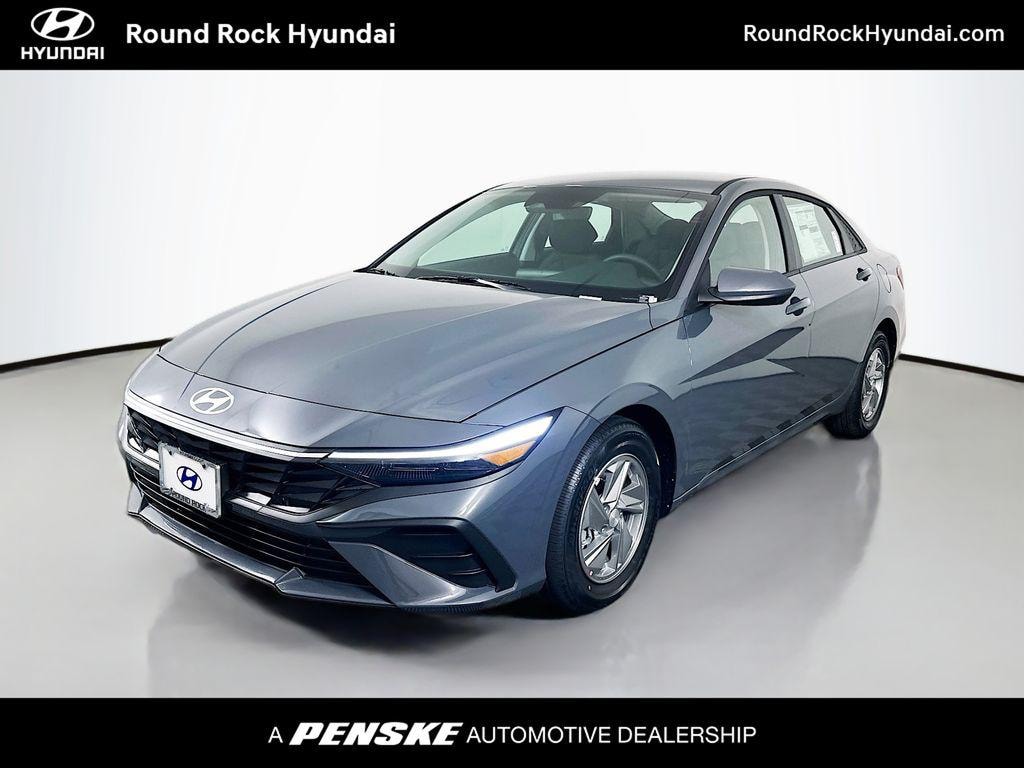 New 2026 Hyundai Elantra SE Sedan