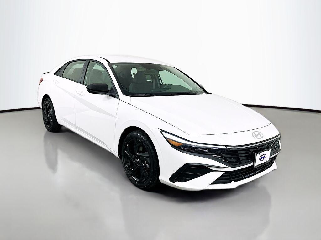 New 2026 Hyundai Elantra SEL Sport Sedan