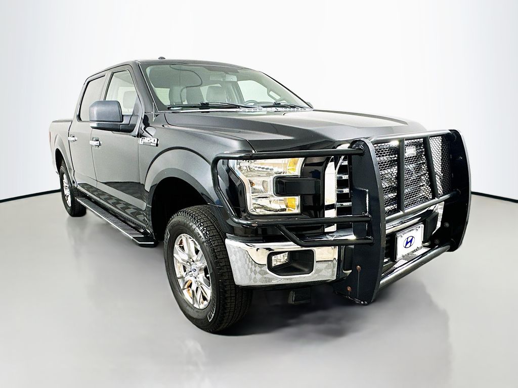 2015 Ford F-150 XLT photo 3
