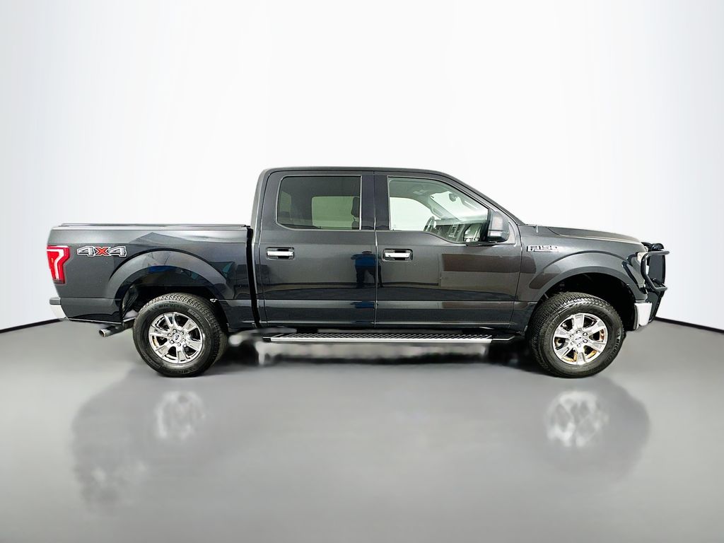 2015 Ford F-150 XLT photo 4