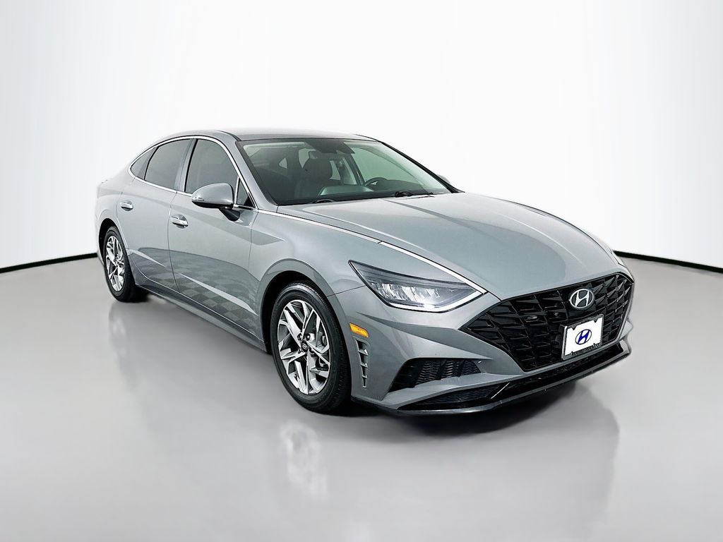 2020 Hyundai Sonata SEL photo 3