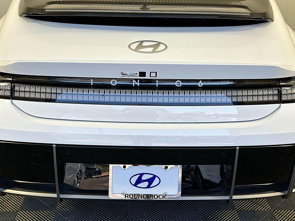 2025 Hyundai IONIQ 6 SEL - Photo 22