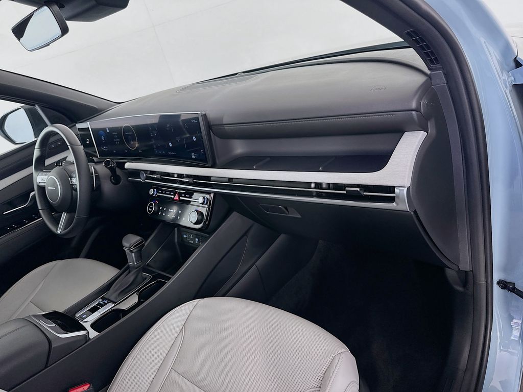 2025 Hyundai Santa Cruz Limited - Photo 30