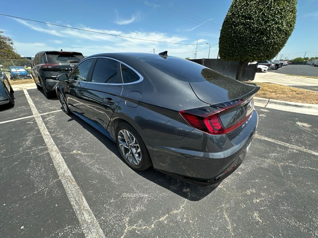 Used 2022 Hyundai Sonata SEL Sedan
