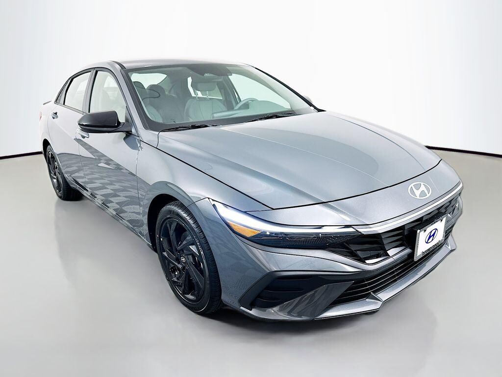 New 2026 Hyundai Elantra SEL Sport Sedan