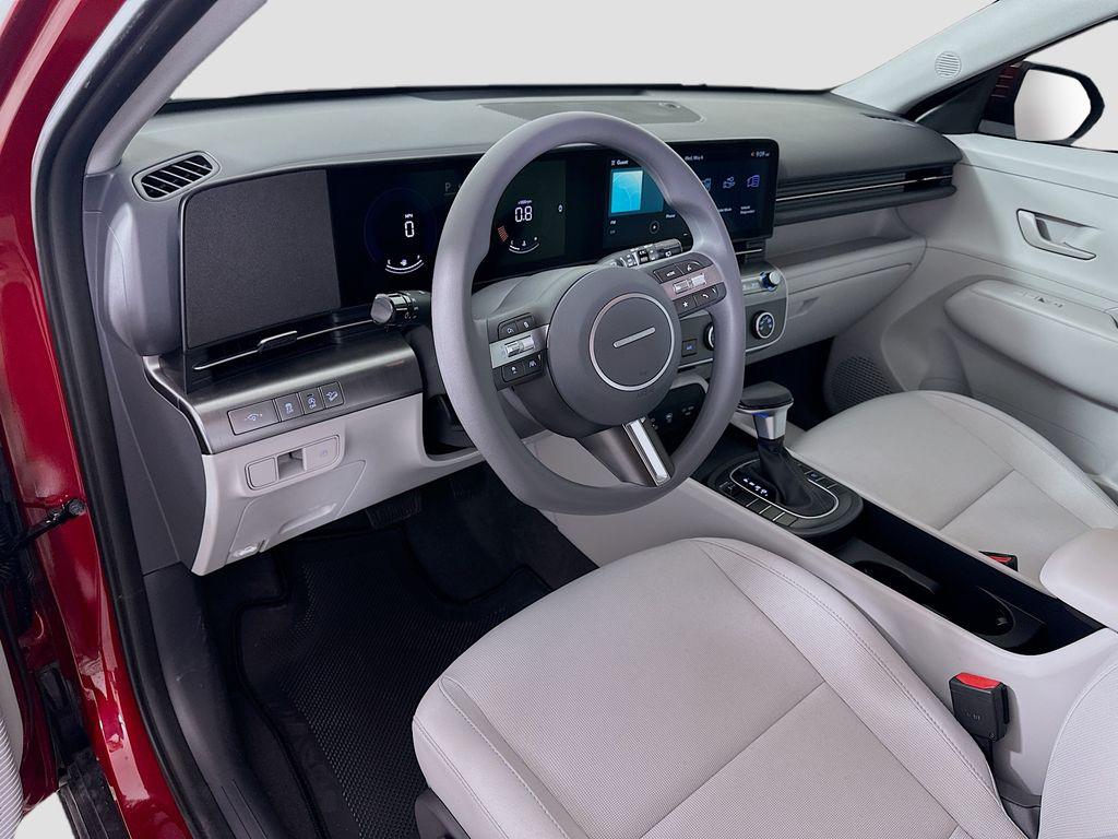 2026 Hyundai Kona SE - Photo 9