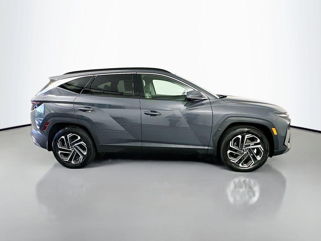 New 2026 Hyundai Tucson Limited FWD SUV