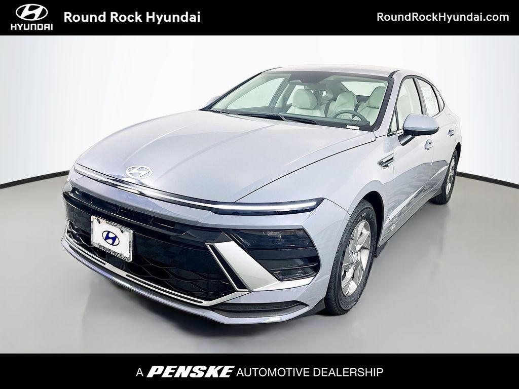 2026 Hyundai Sonata SE's photo