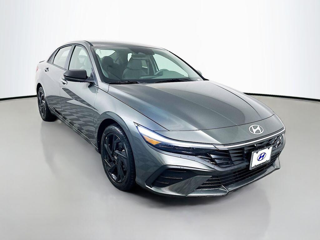 New 2026 Hyundai Elantra SEL Sport Sedan