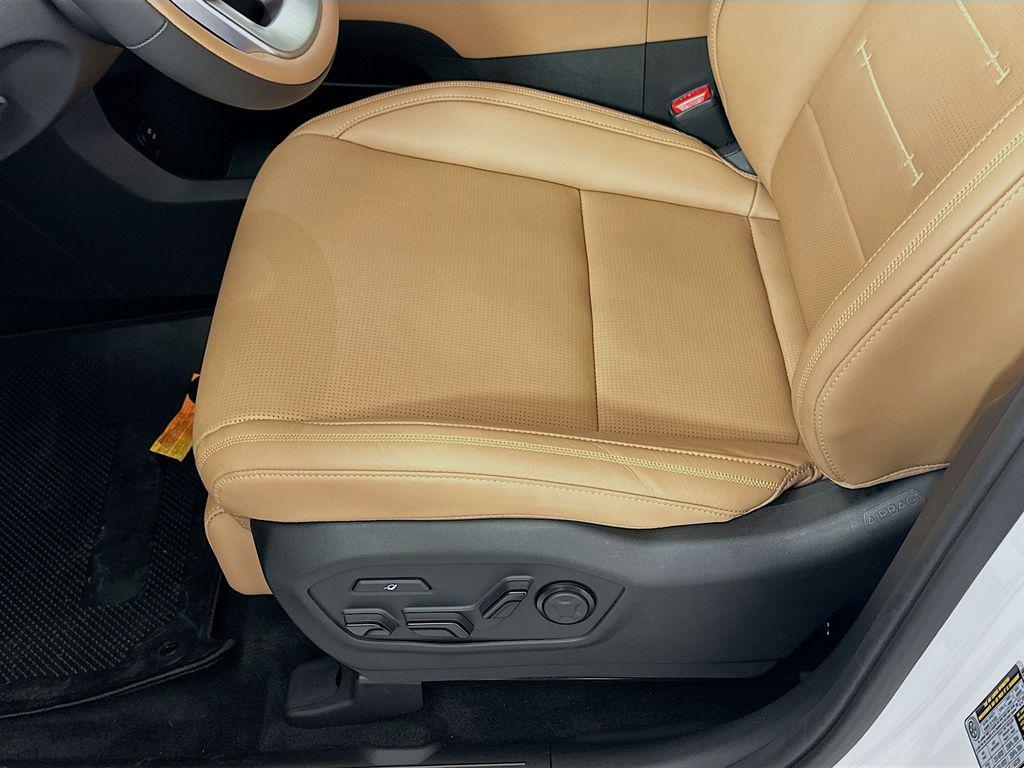 2026 Hyundai Santa Fe Calligraphy - Photo 21