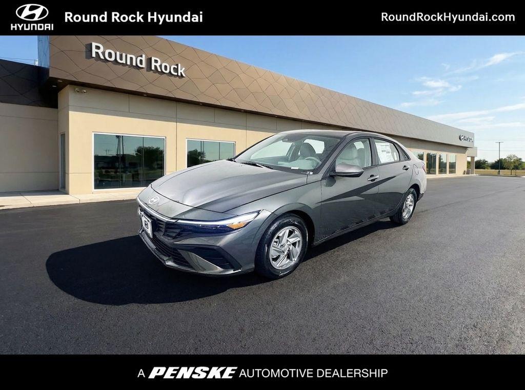 New 2026 Hyundai Elantra SE Sedan