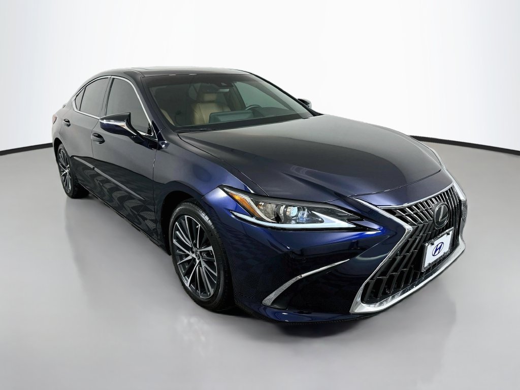 Used 2025 Lexus