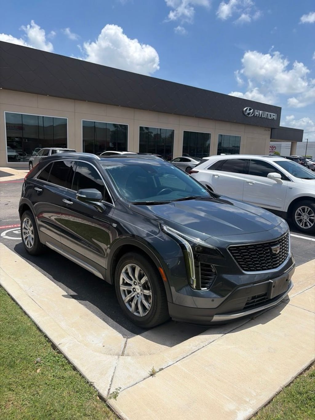 Used 2021 CADILLAC XT4 Premium Luxury SUV