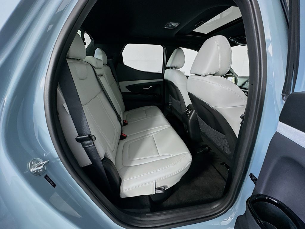 2025 Hyundai Santa Cruz Limited - Photo 28