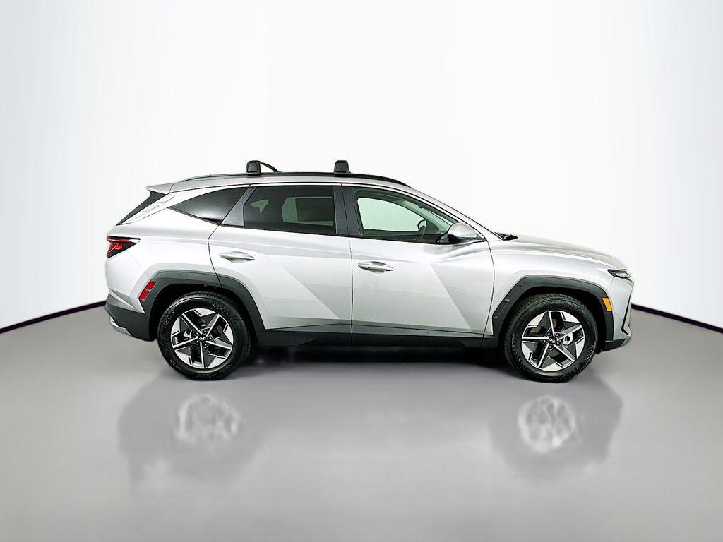 2026 Hyundai Tucson SEL photo 2