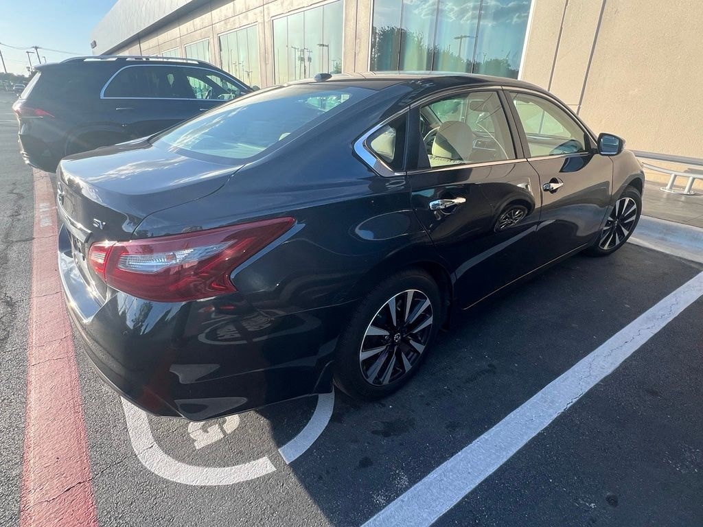 Used 2018 Nissan Altima 2.5 SV Sedan