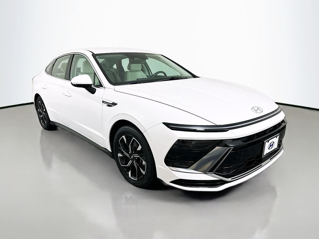 2024 Hyundai Sonata SEL photo 3