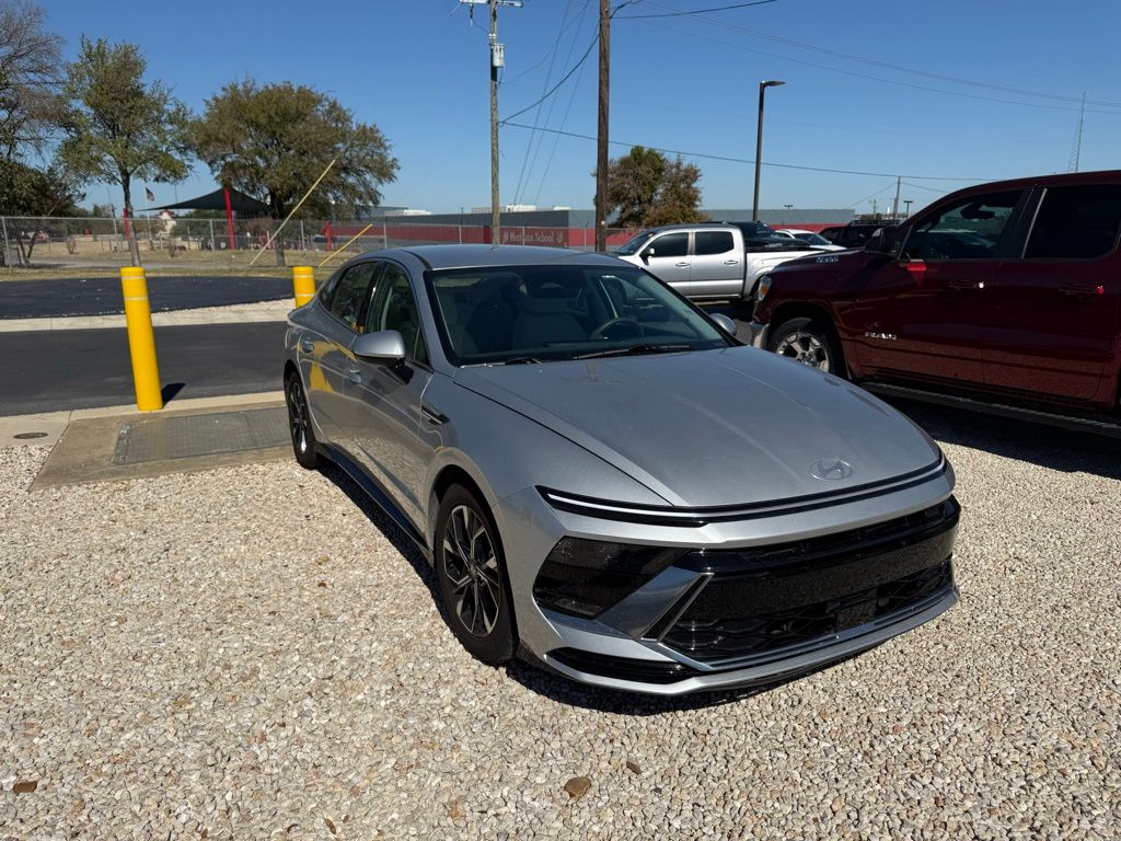 2024 Hyundai Sonata SEL photo 4