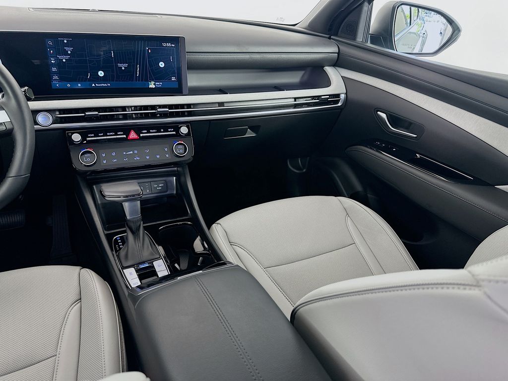 2025 Hyundai Santa Cruz Limited - Photo 24