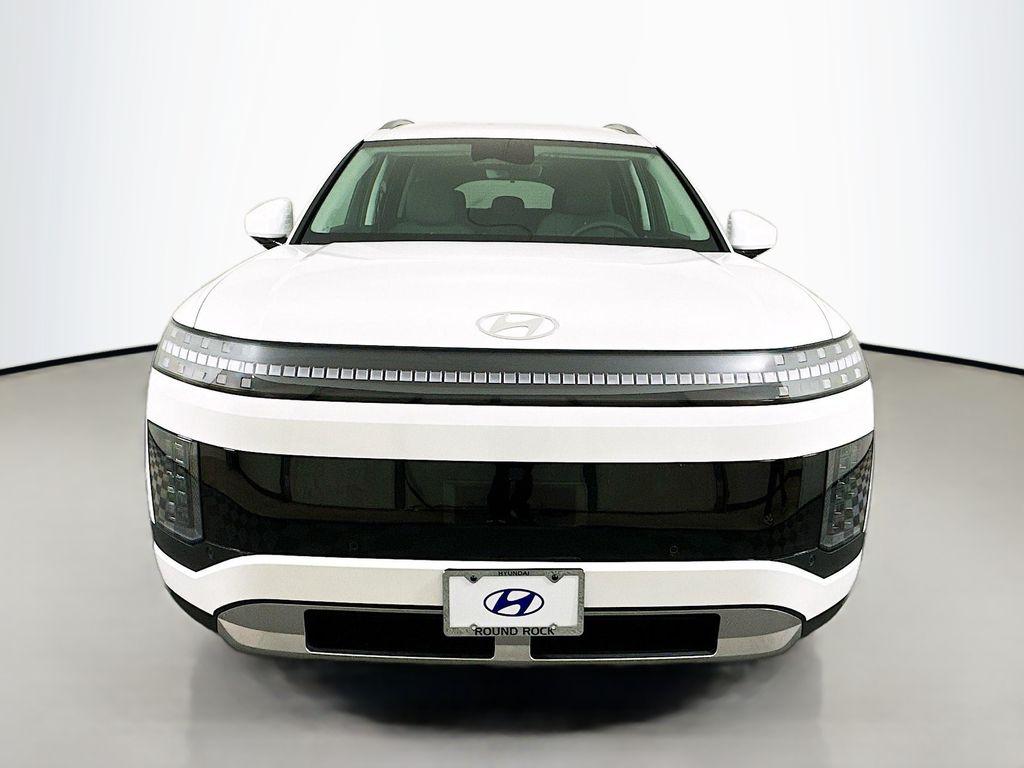 2026 Hyundai Ioniq SE photo 2