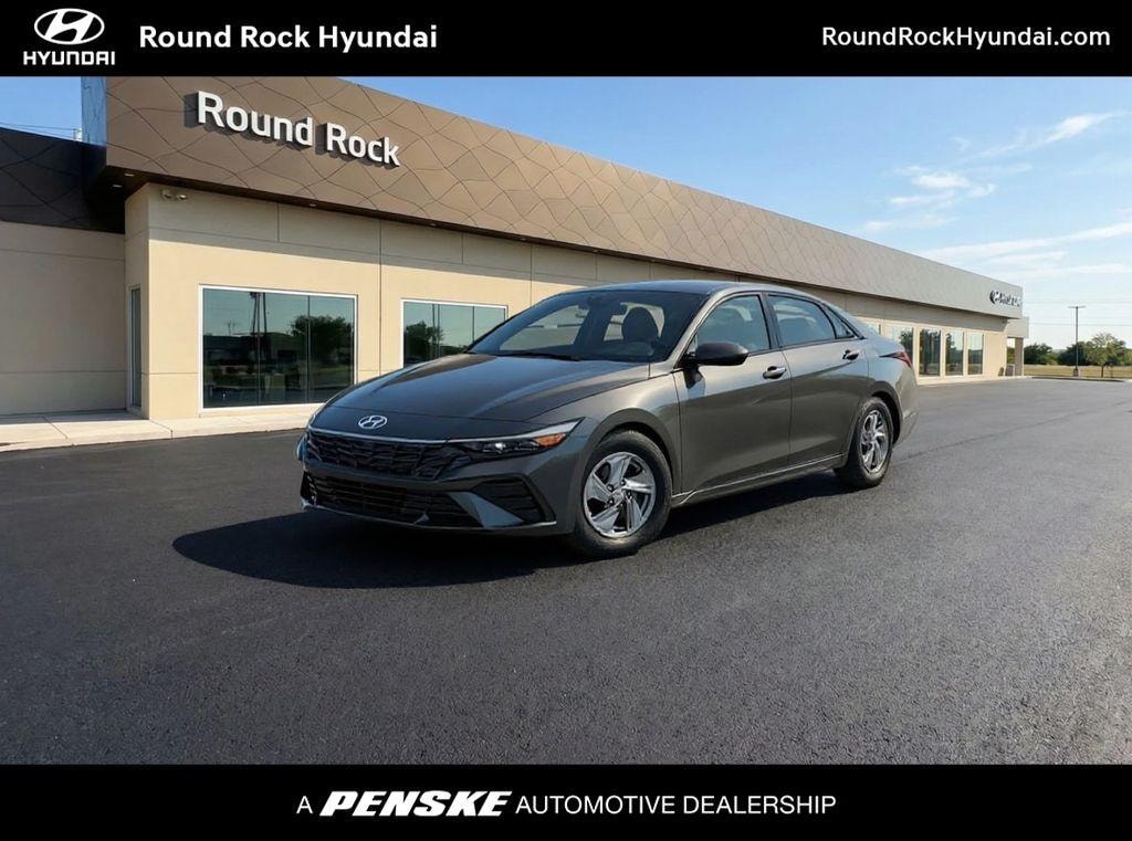 New 2026 Hyundai Elantra SE Sedan