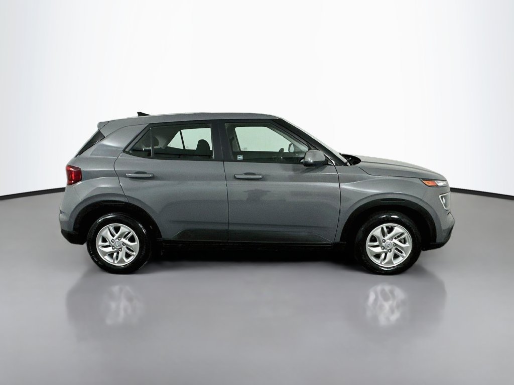 Used 2021 Hyundai Venue SE SUV