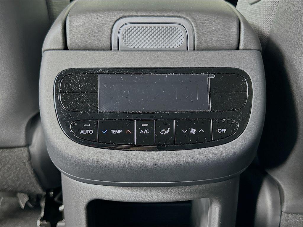 2026 Hyundai IONIQ 9 SE - Photo 18
