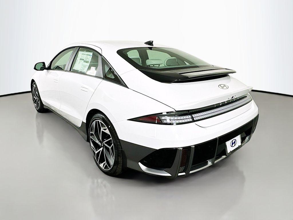 2025 Hyundai IONIQ 6 SEL - Photo 7