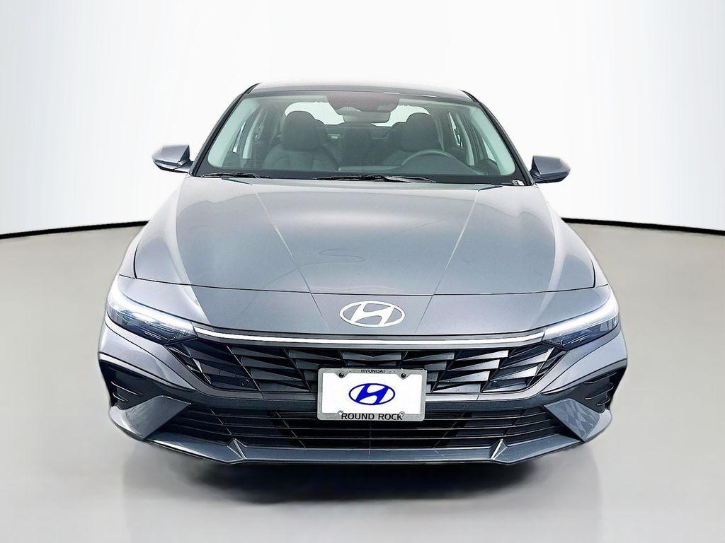 New 2026 Hyundai Elantra SE Sedan