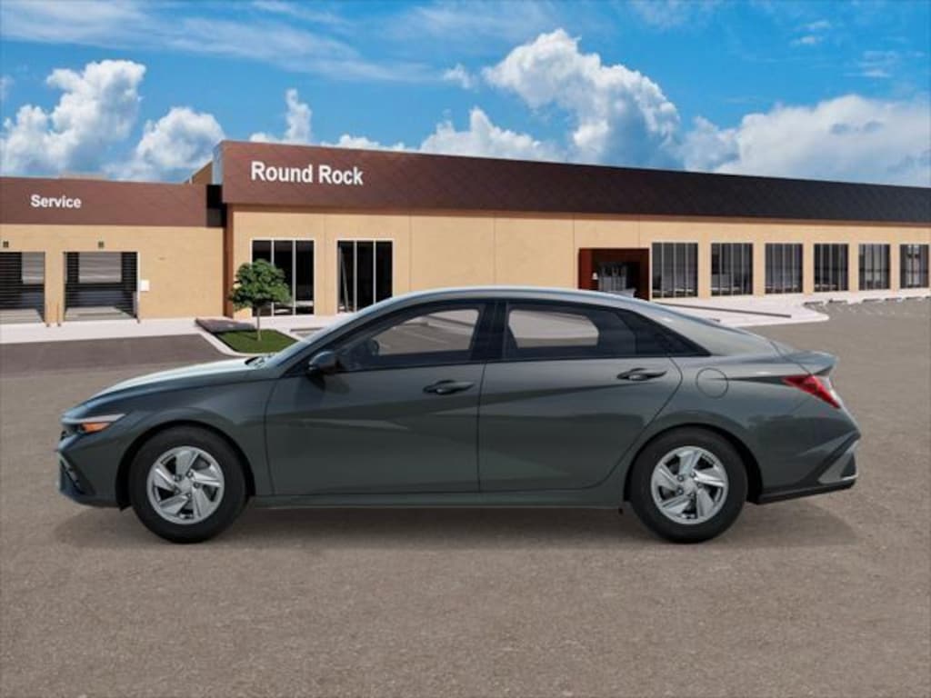 New 2026 Hyundai Elantra SE Sedan