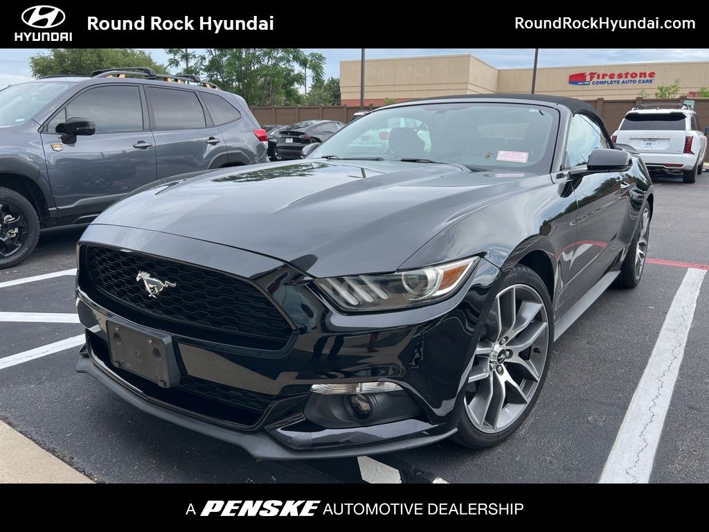 2015 Ford Mustang EcoBoost Convertible Premium's photo