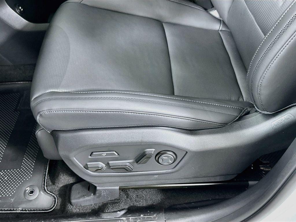 2026 Hyundai Santa Fe Calligraphy - Photo 21