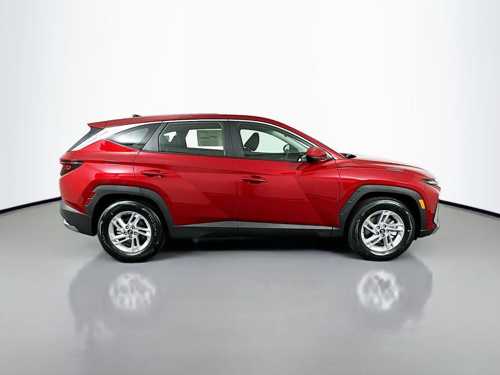 2026 Hyundai Tucson SE photo 3