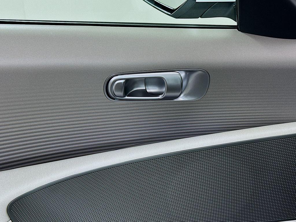2025 Hyundai IONIQ 6 SEL - Photo 20