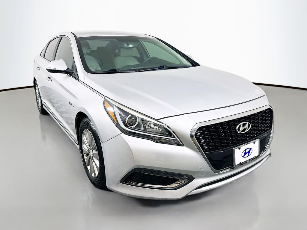 2016 Hyundai Sonata Hybrid SE photo 3