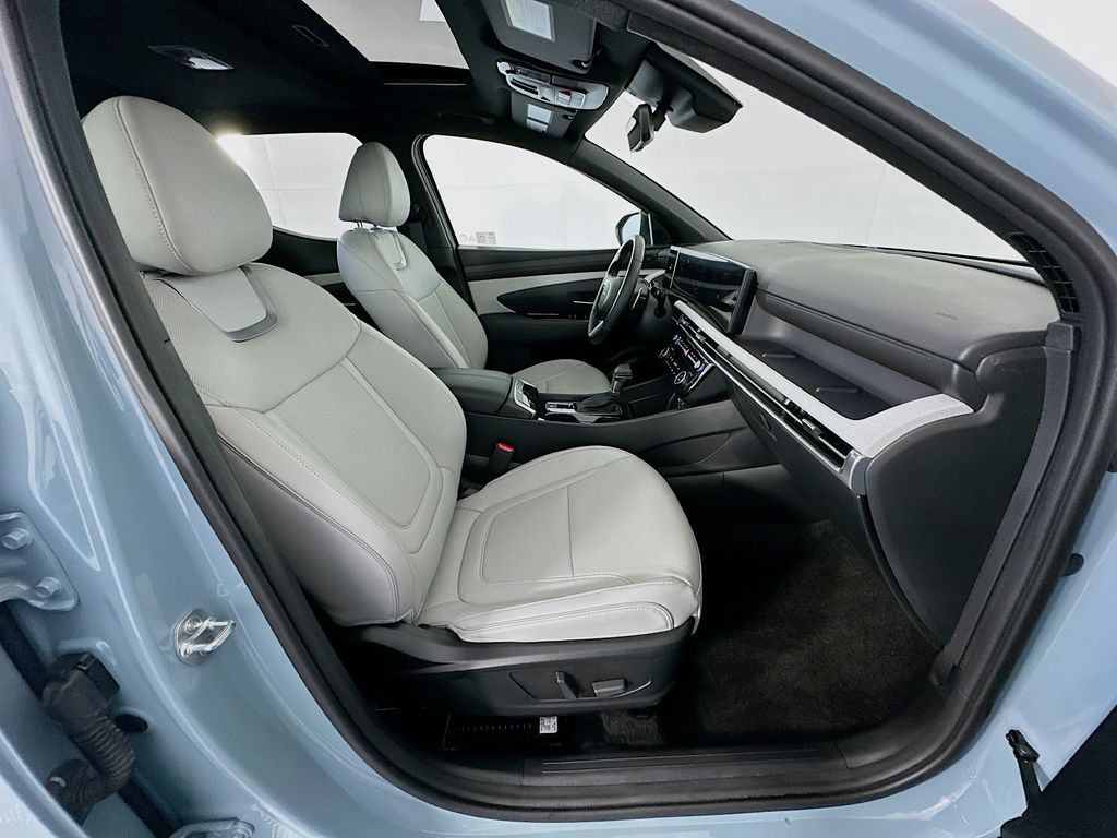 2025 Hyundai Santa Cruz Limited - Photo 29