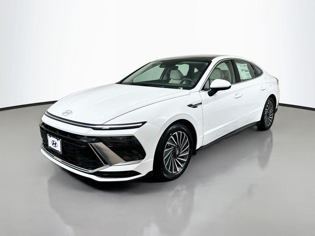 New 2026 Hyundai Sonata Hybrid SEL Sedan