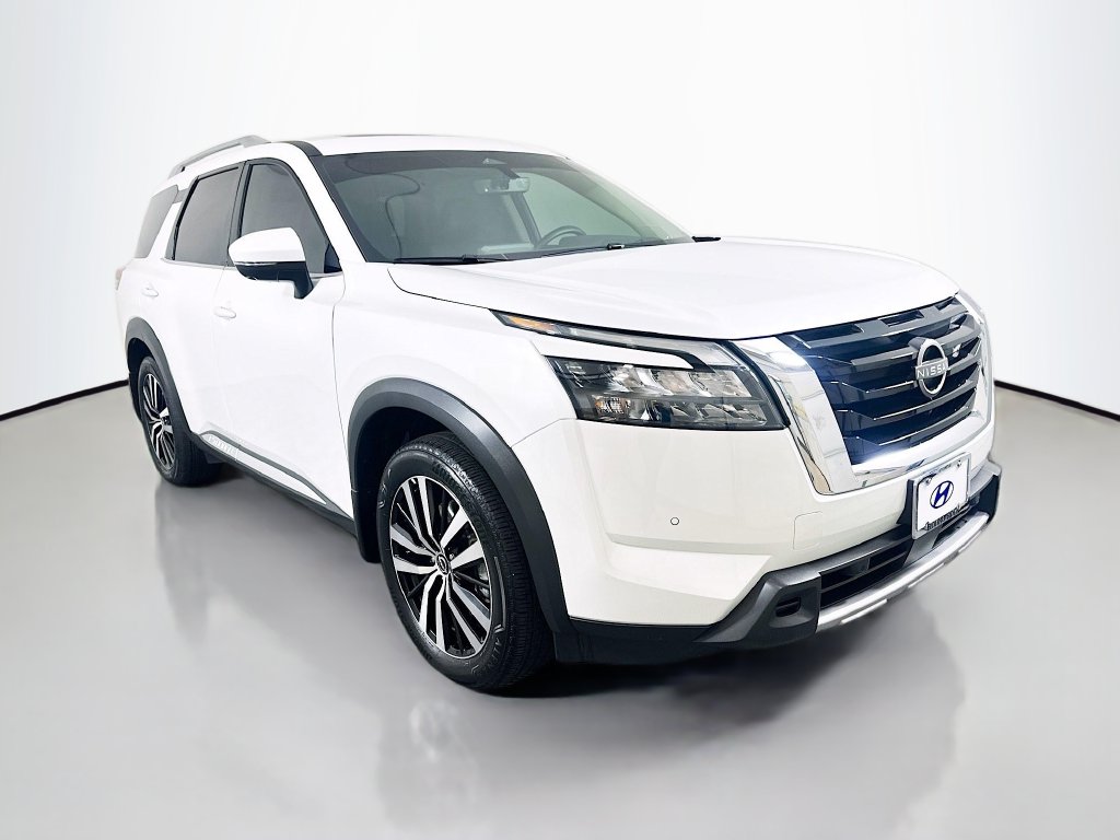 Used 2025 Nissan Pathfinder Platinum SUV