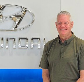 Staff member Glenn Meier from ID_c898d329bedc