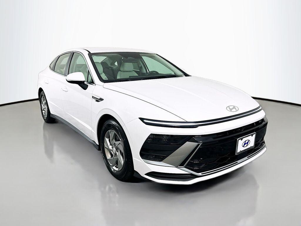 New 2026 Hyundai Sonata SE Sedan