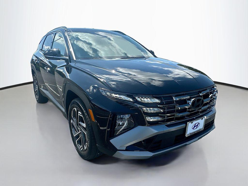 2025 Hyundai Tucson Hybrid Limited photo 3
