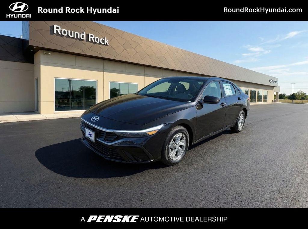 New 2026 Hyundai Elantra SE Sedan
